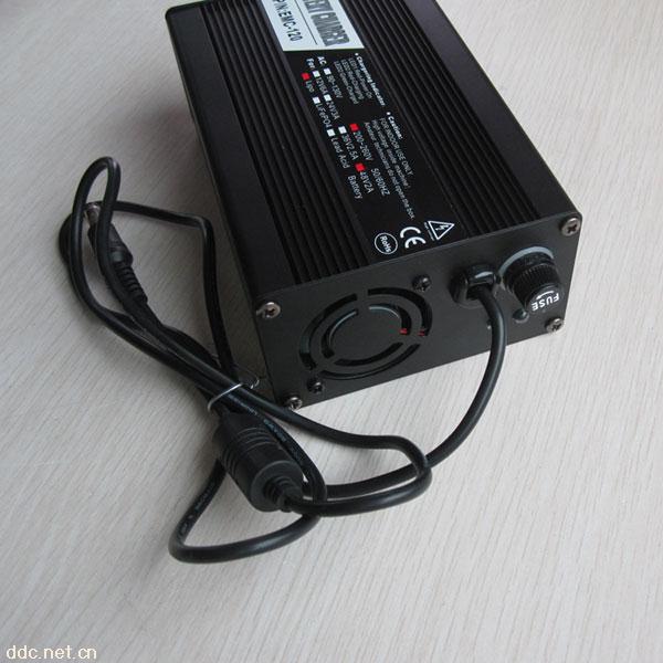 48V2A磷酸鐵鋰電動車充電器16串58.4V